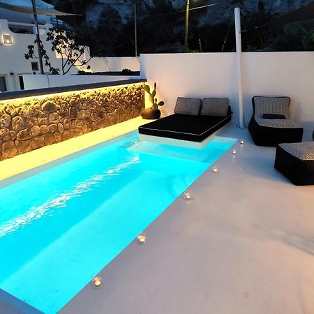 The Magic Luxury Cave Suites Vóthon Екстериор снимка