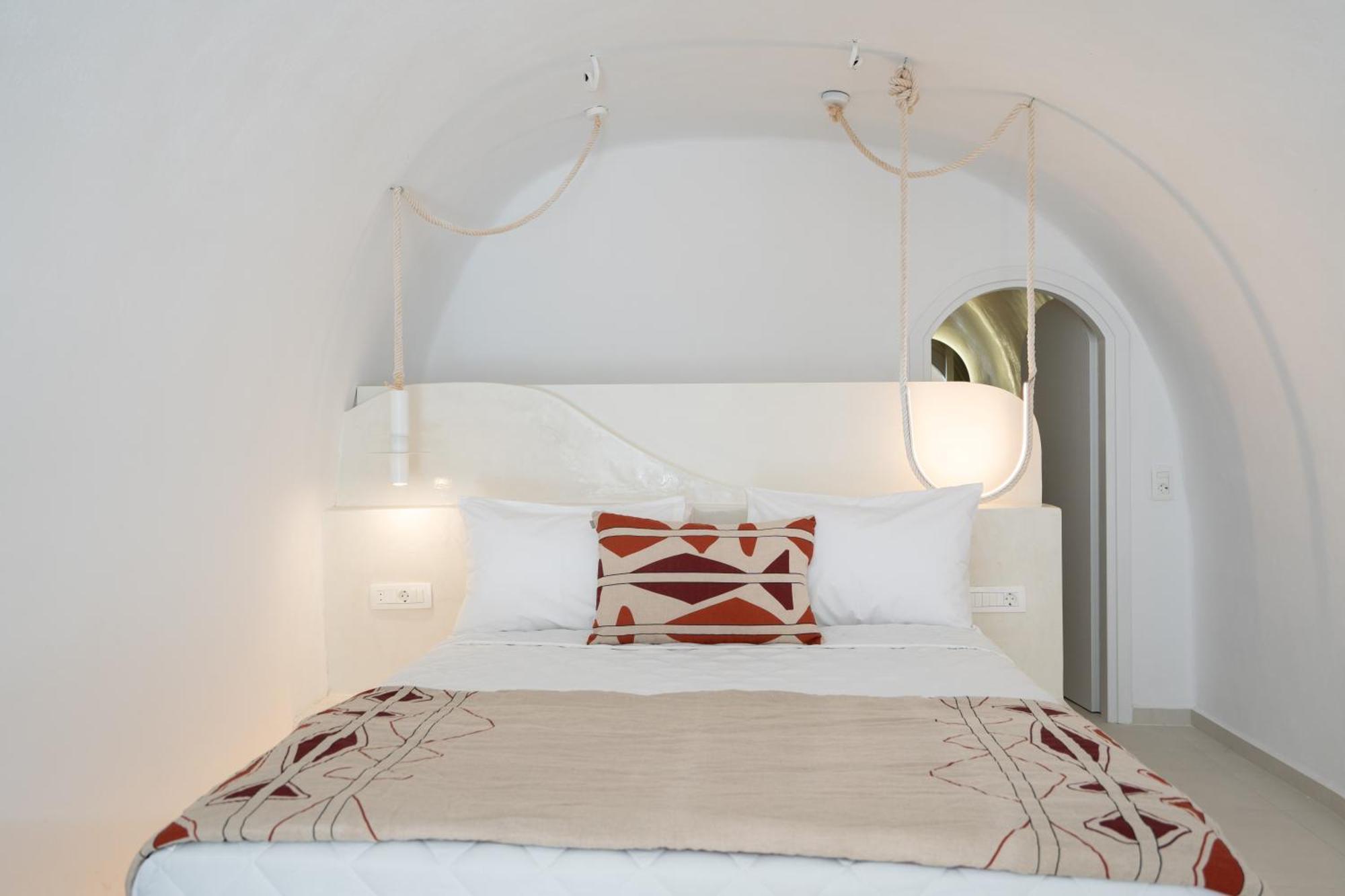 The Magic Luxury Cave Suites Vóthon Екстериор снимка