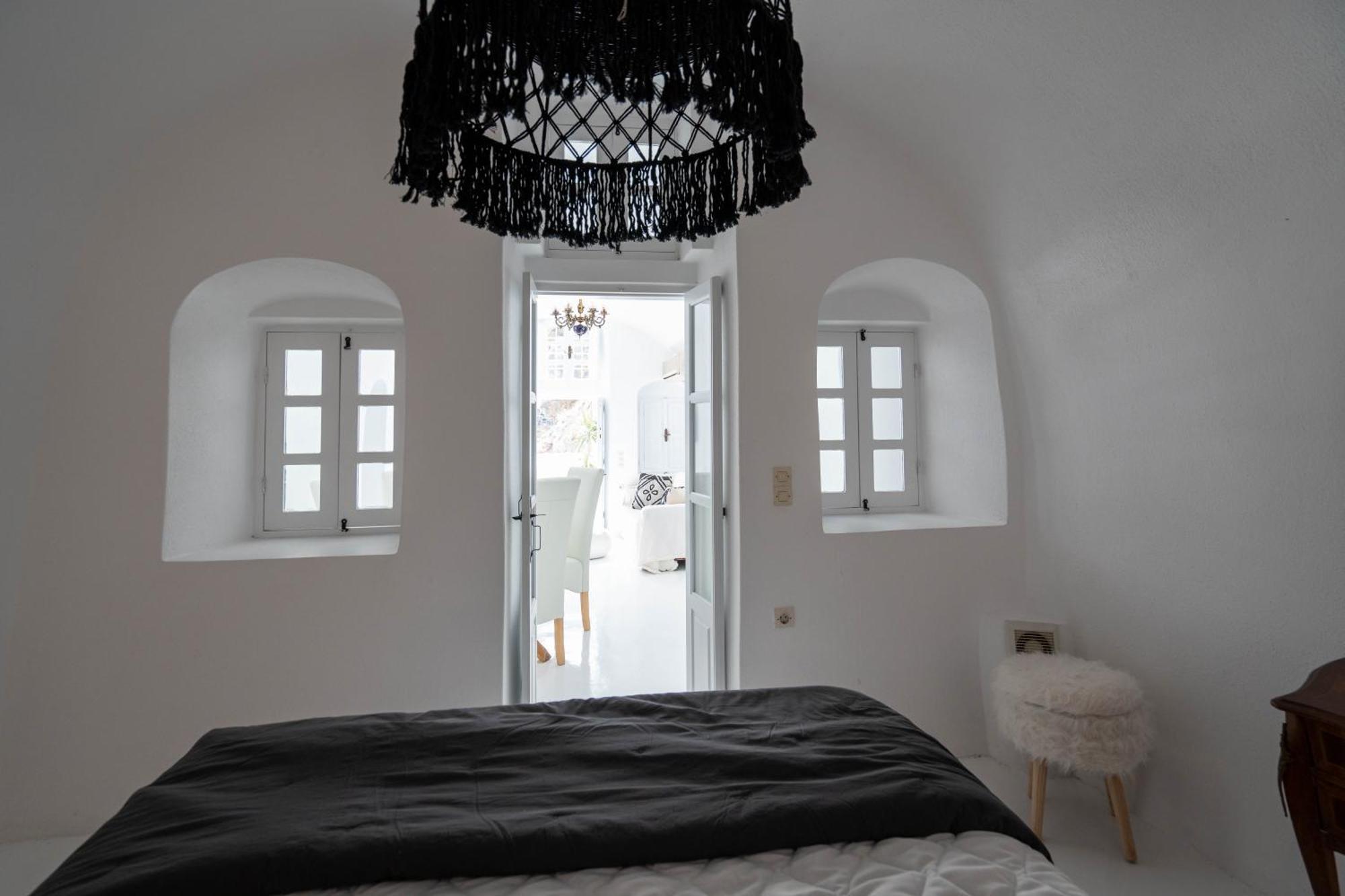 The Magic Luxury Cave Suites Vóthon Екстериор снимка