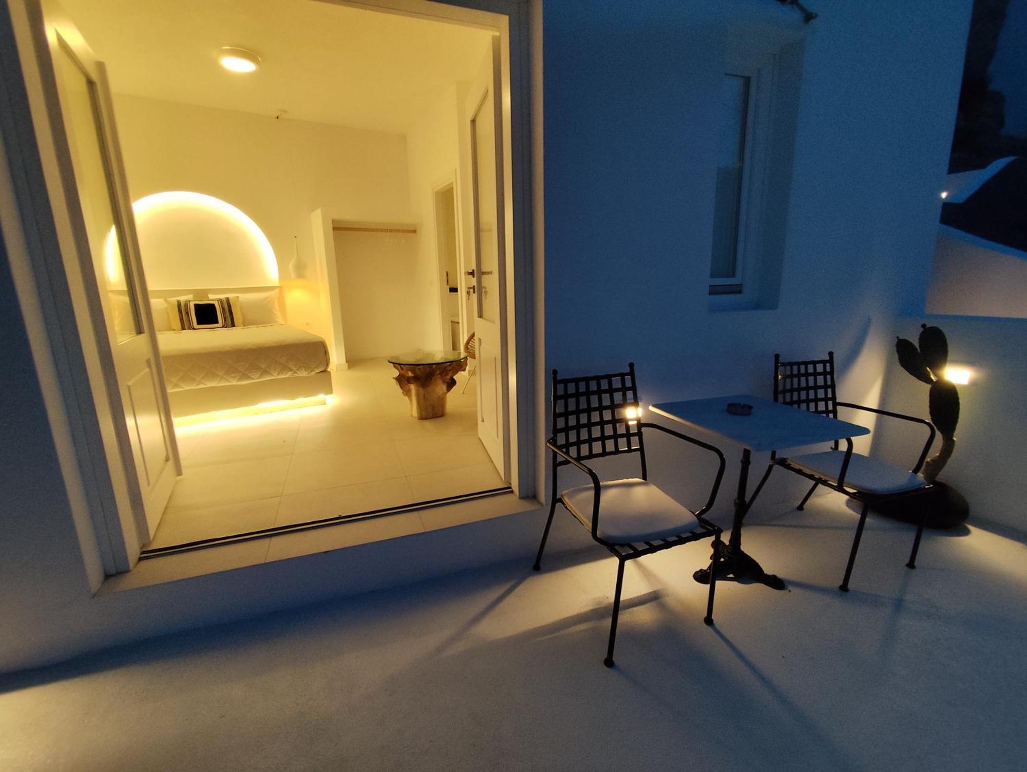 The Magic Luxury Cave Suites Vóthon Екстериор снимка