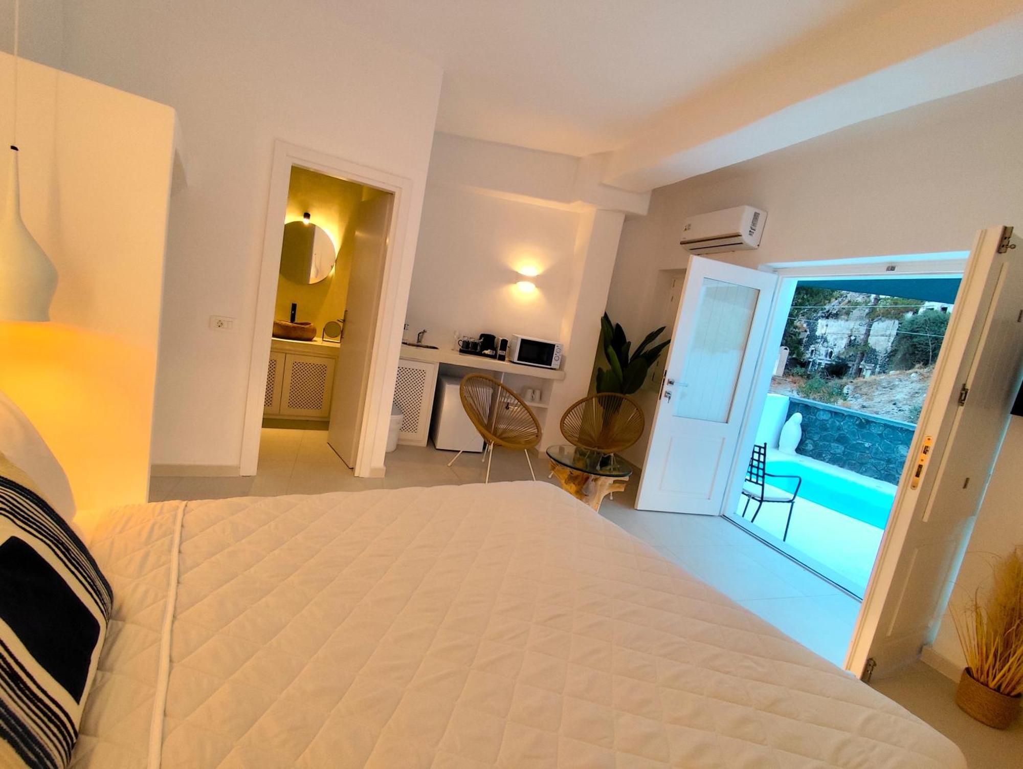 The Magic Luxury Cave Suites Vóthon Екстериор снимка