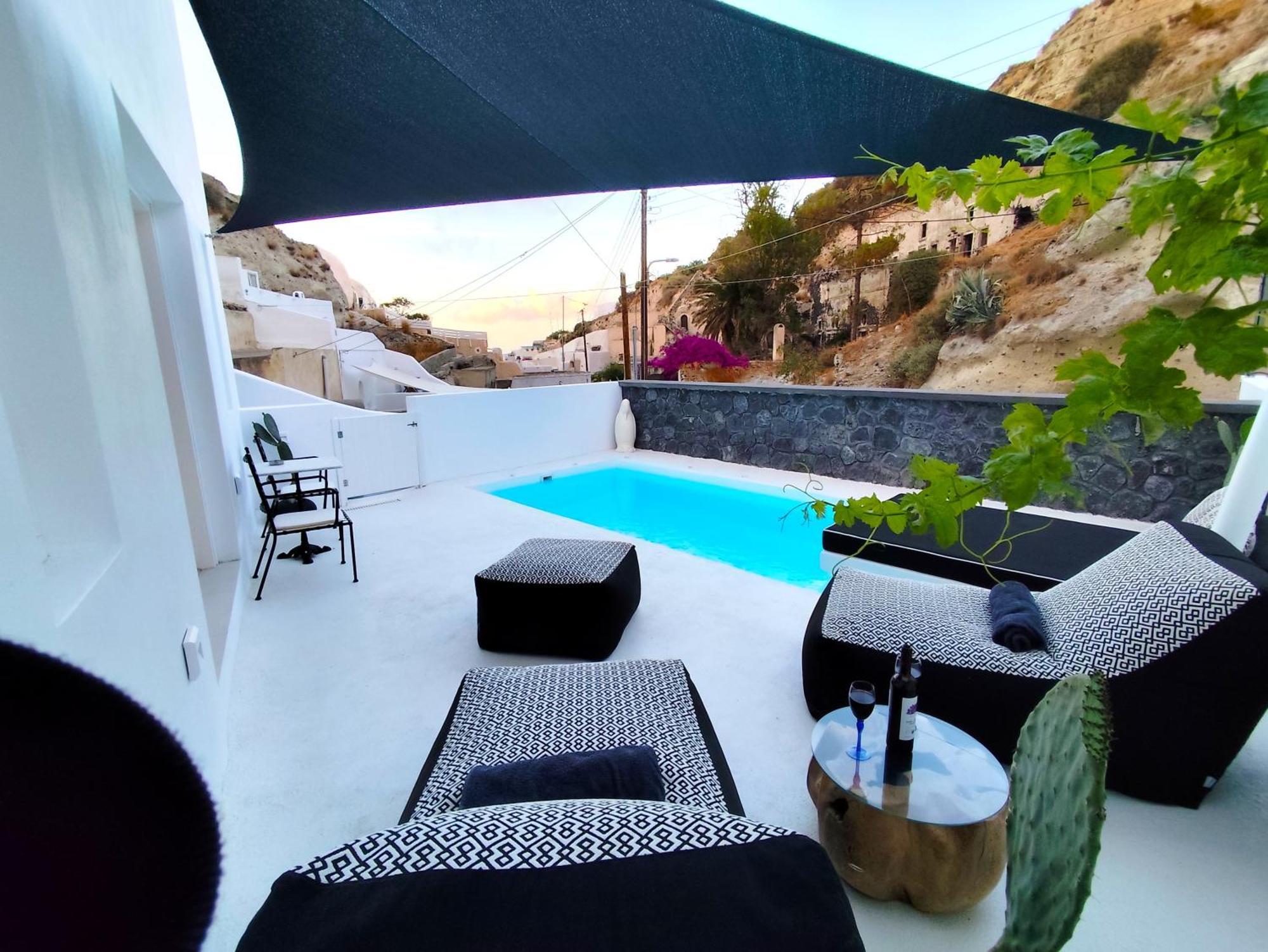 The Magic Luxury Cave Suites Vóthon Екстериор снимка
