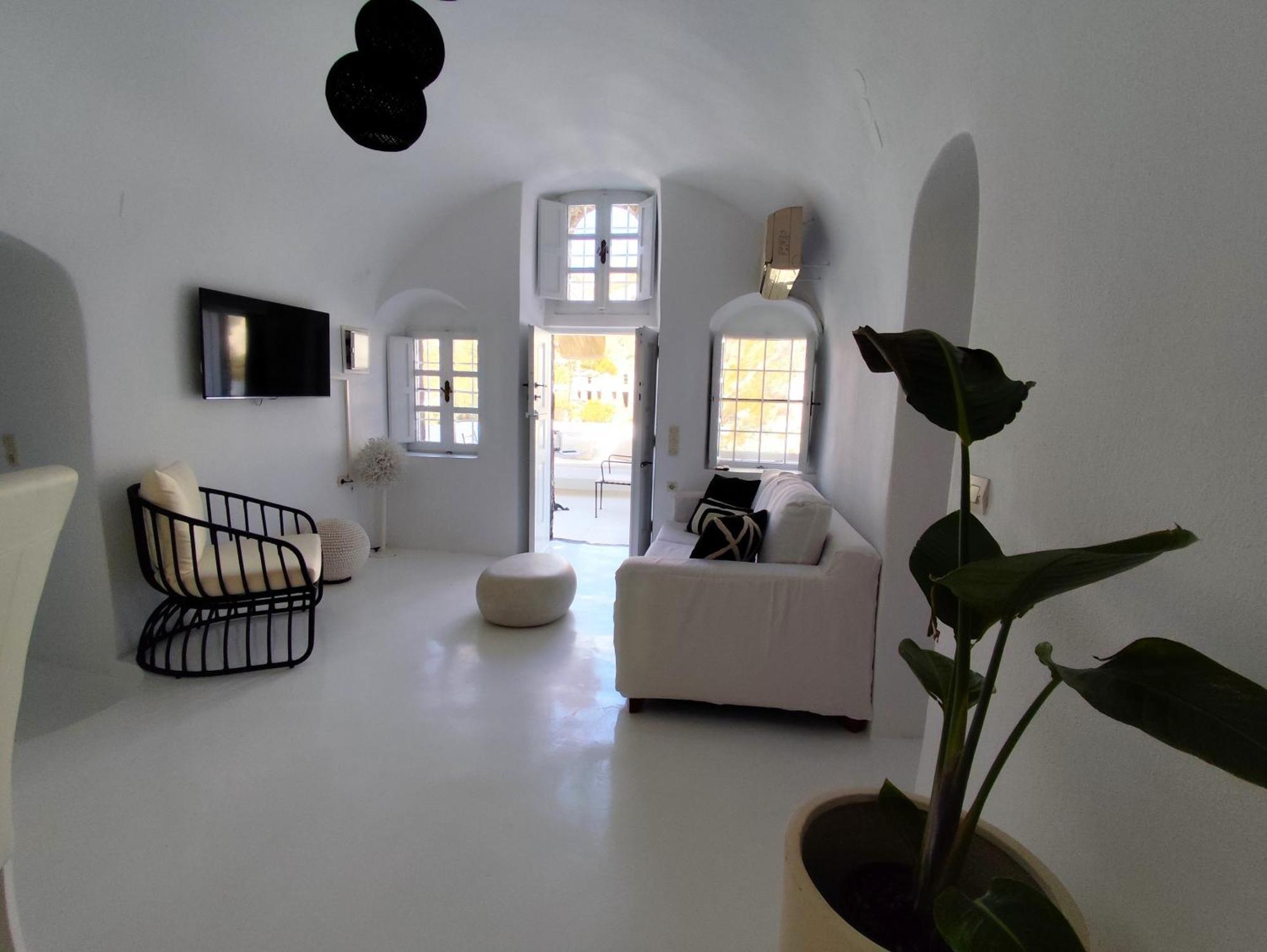 The Magic Luxury Cave Suites Vóthon Екстериор снимка