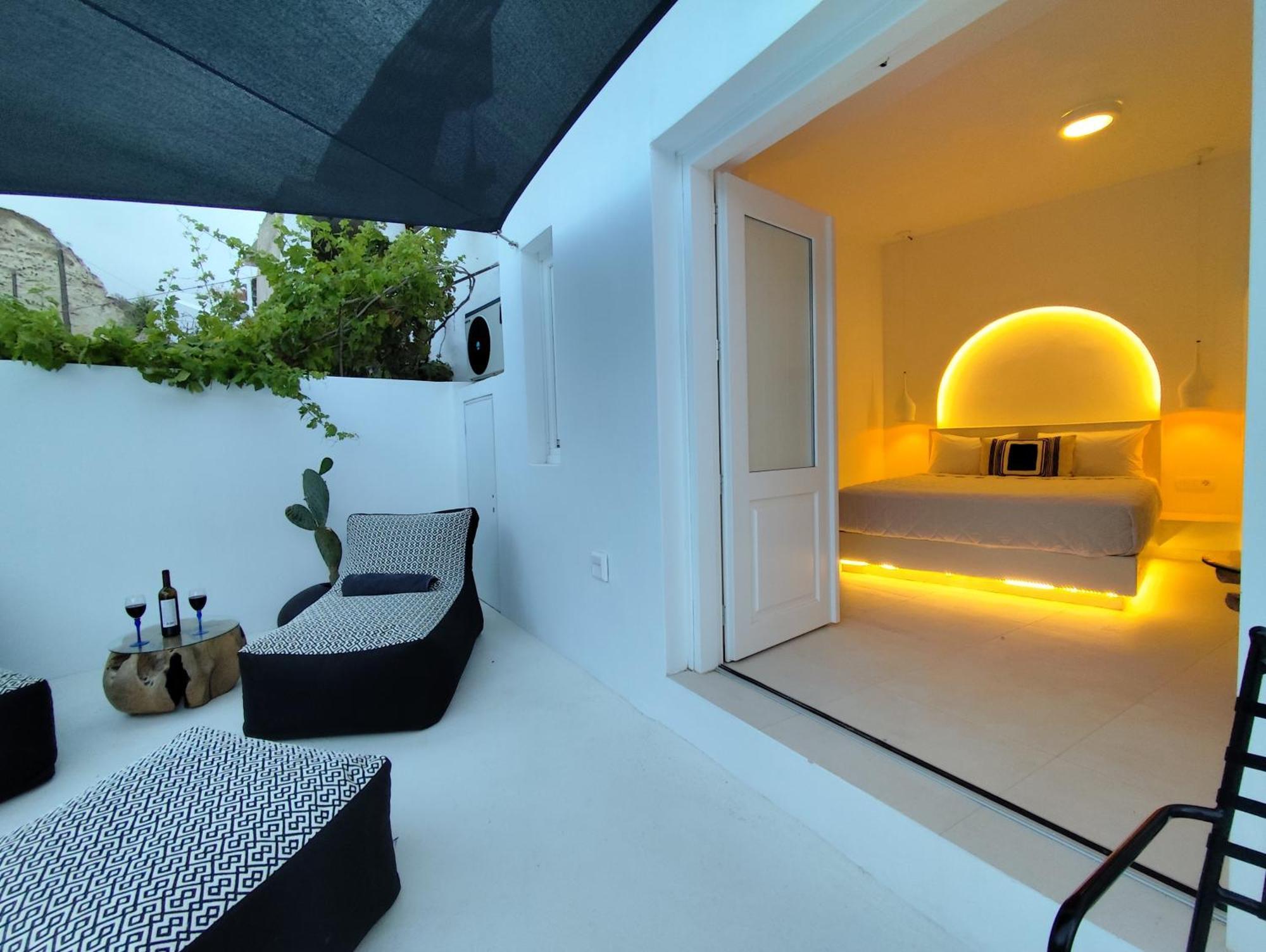 The Magic Luxury Cave Suites Vóthon Екстериор снимка