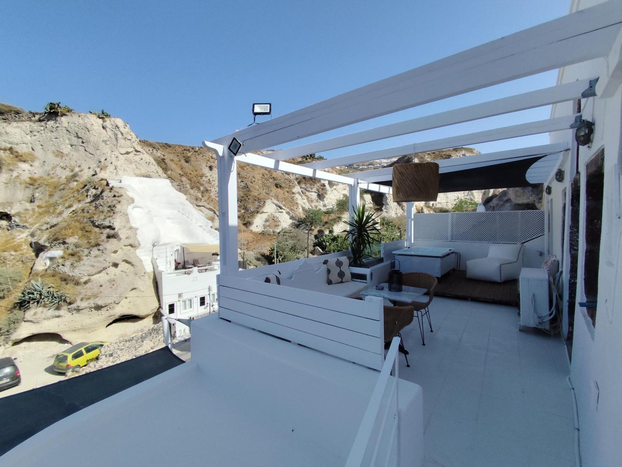 The Magic Luxury Cave Suites Vóthon Екстериор снимка
