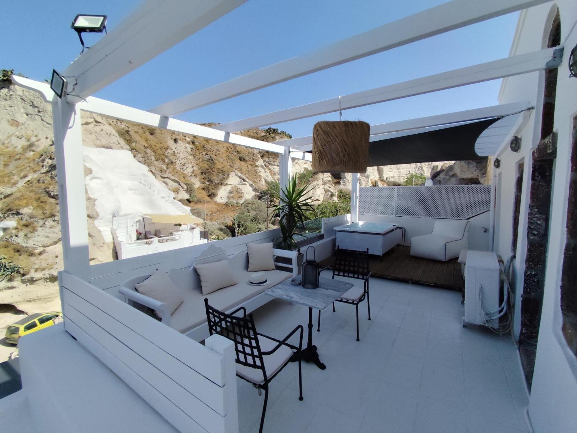 The Magic Luxury Cave Suites Vóthon Екстериор снимка