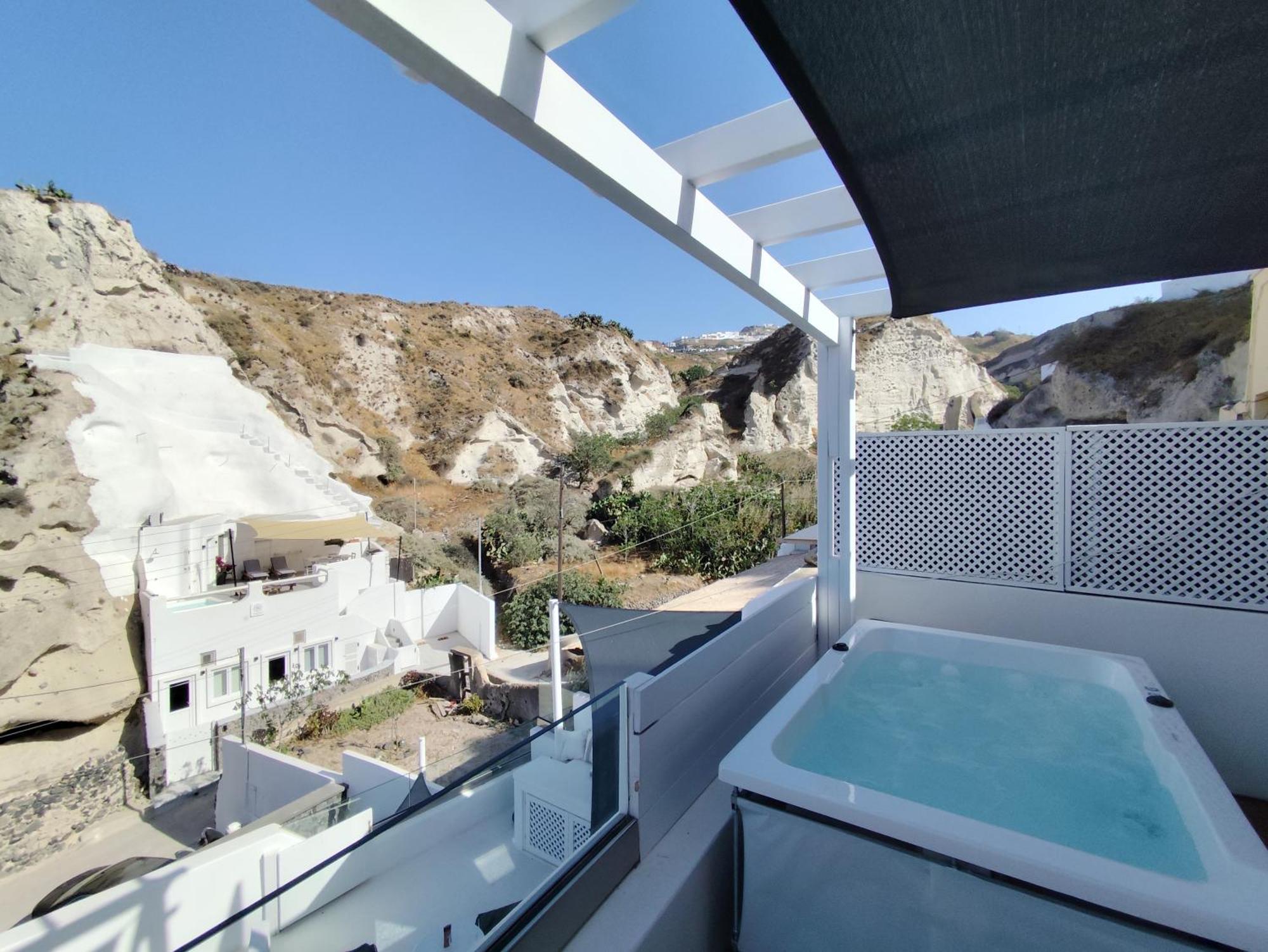 The Magic Luxury Cave Suites Vóthon Екстериор снимка